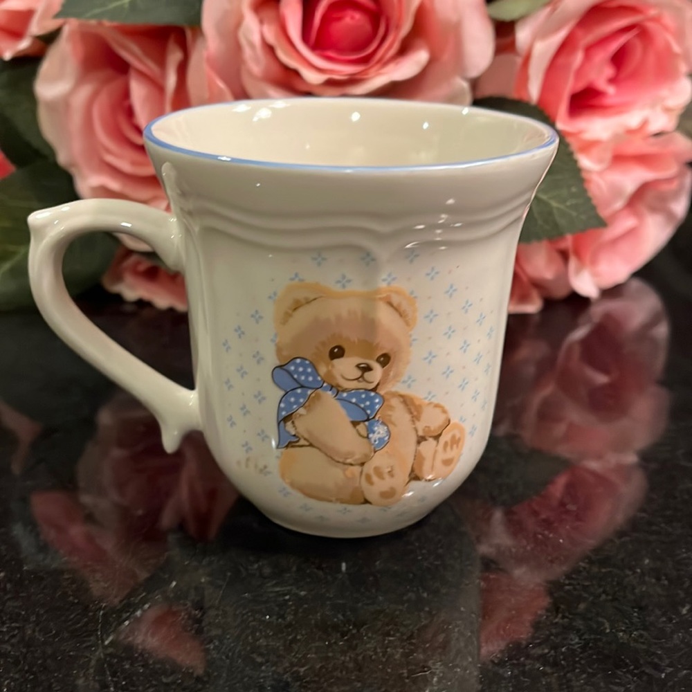 (2) "Country Bear" - Flat Cup & Saucer Set by TIENSHAN (Set of 2) - Picture 5 of 5